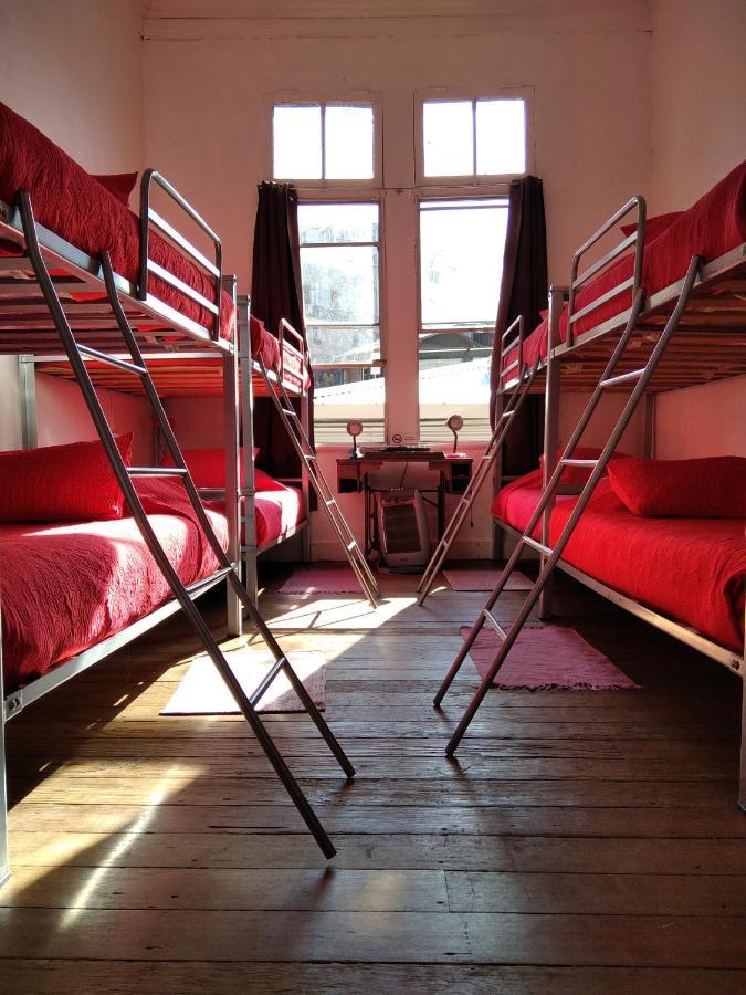 Casa Volante Hostal فالبارايسو المظهر الخارجي الصورة