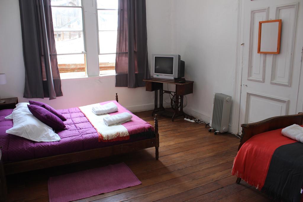 Casa Volante Hostal فالبارايسو الغرفة الصورة