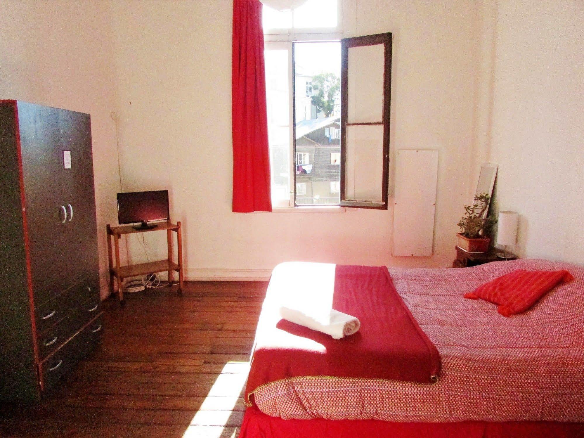 Casa Volante Hostal فالبارايسو المظهر الخارجي الصورة